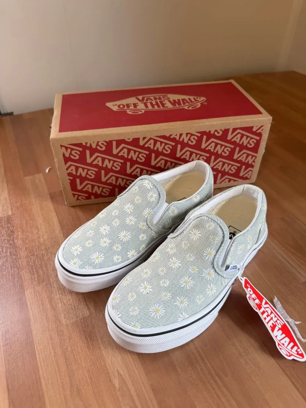 Vans Classic Slip-On (Denim Daisy) size 1 NWT